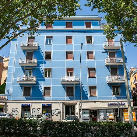 Green Apartmente S Camillo - 2 Bedroom Apartment With Garden And Bbq - By Holiday Homes Rome-2